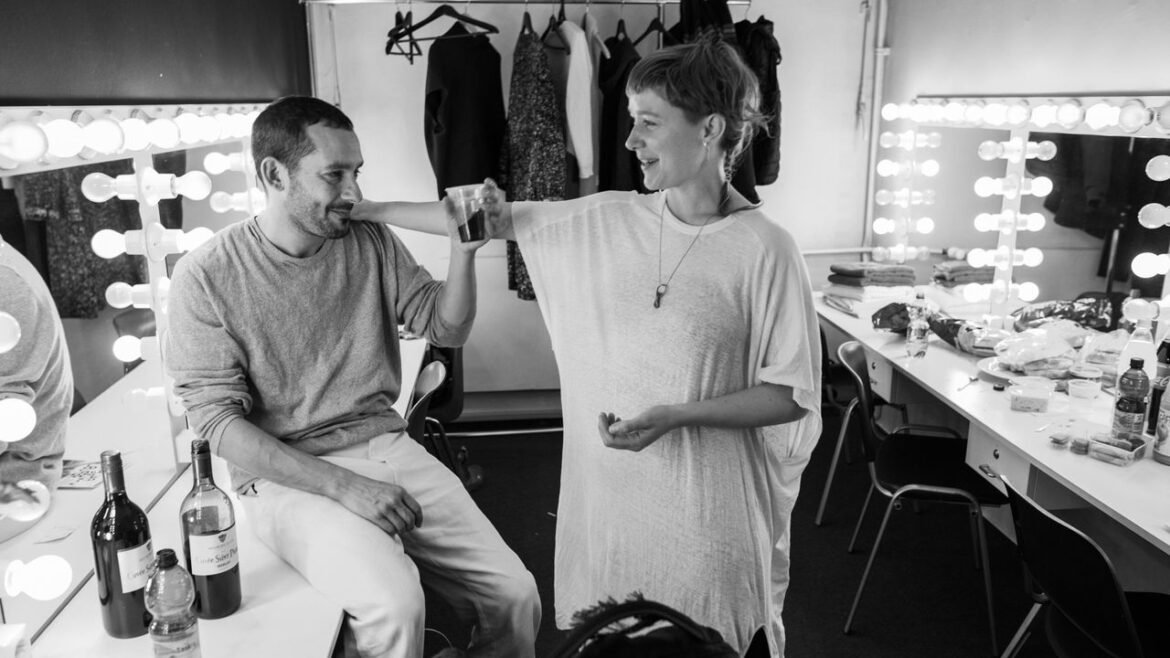 Buke and Gase, el dúo de rock experimental de Nueva York, se separa después de más de diez años de carrera musical.