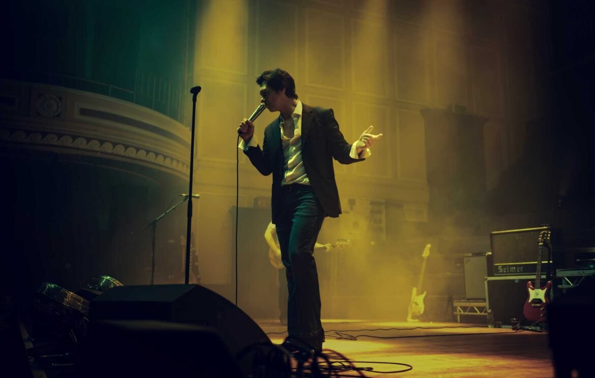 El tributo Antarctic Monkeys tuvo el honor de interpretar Opening Night antes que la banda original, generando una conexión especial.