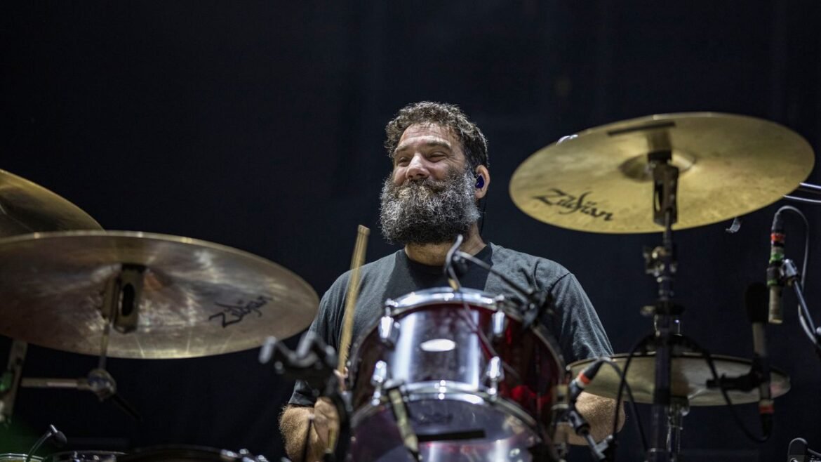 La banda de Atlanta, Manchester Orchestra, expresa su dolor tras la súbita muerte de Tim Very, su baterista.