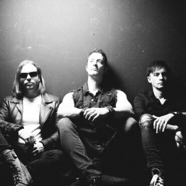 Gunship habla sobre su nueva canción inspirada en el legendario John Carpenter y el videojuego Toxic Commando.