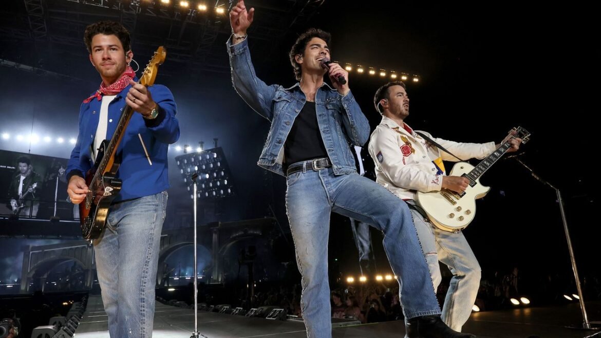 Descubre todo sobre Tecate Emblema 2026, el festival que regresará con un line-up emocionante y cómo obtener boletos.