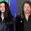 Charli XCX elogia la creatividad de Dave Grohl en su danza Apple
