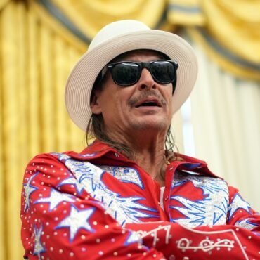 Los fans de Kid Rock podrán adquirir asientos de lujo por $5000 en su próxima gira llamada Freedom 250. Descubre más aquí.