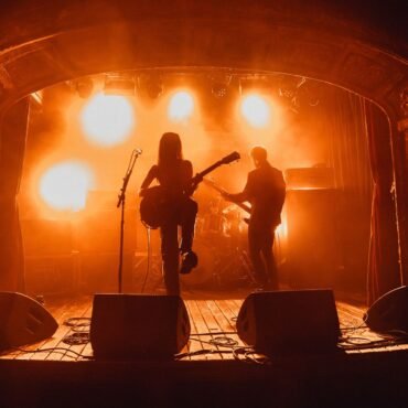 Descubre cómo el festival Everywhere At Once celebrará la música y la comunidad en todo el Reino Unido.