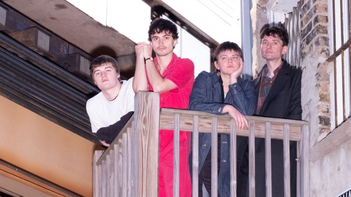 Friko, la banda de Chicago, lanzará su primer LP como cuarteto y comparte el video musical de Seven Degrees.