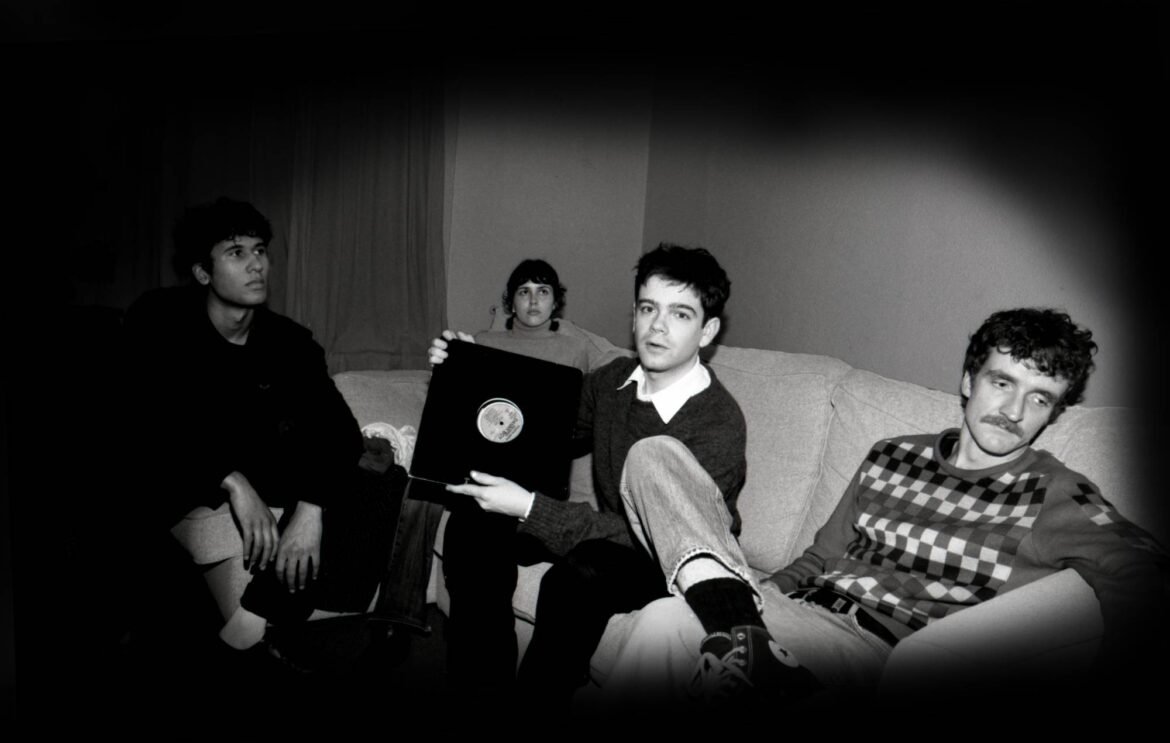 Cameron Picton, exintegrante de Black Midi, lanza su nueva banda My New Band Believe y sorprende con Numerology.