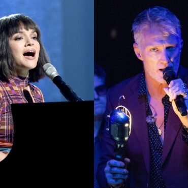 Josh Homme y Norah Jones presentan una emotiva versión de 'Somethin' Stupid', homenajeando a Frank y Nancy Sinatra.