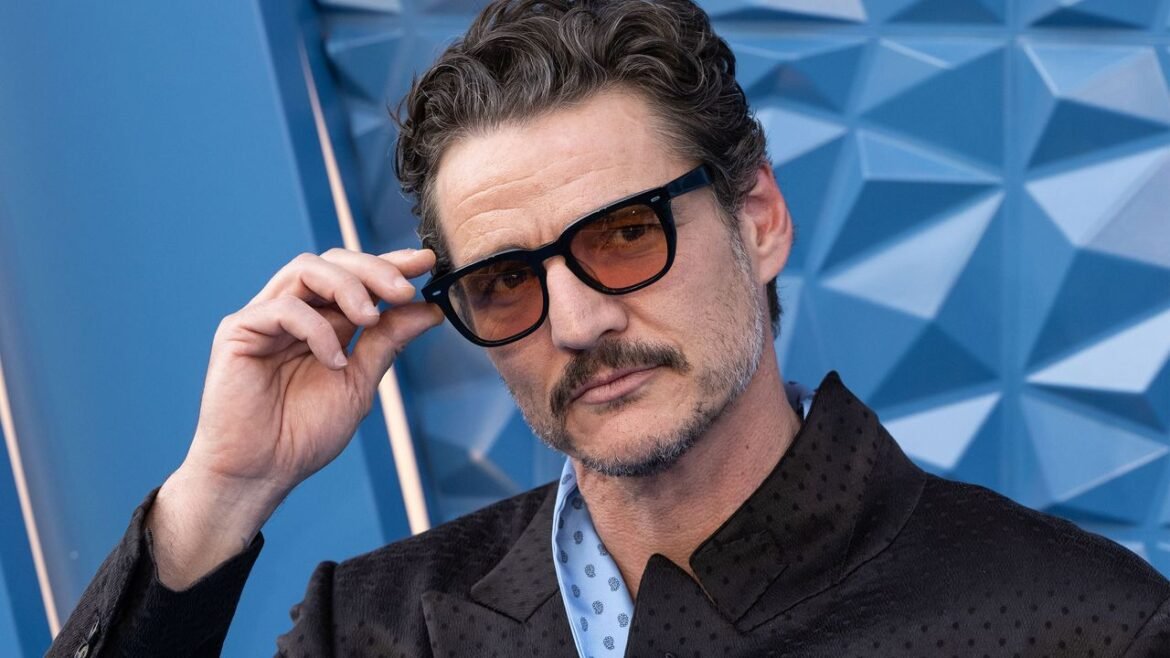 Descubrimos las evidencias que sugieren un romance entre Pedro Pascal y Rafael Olarra en la ciudad californiana.