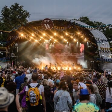 El Wilderness Festival 2026 promete un espectáculo inolvidable con la participación de Scissor Sisters y Carl Cox, entre otros.