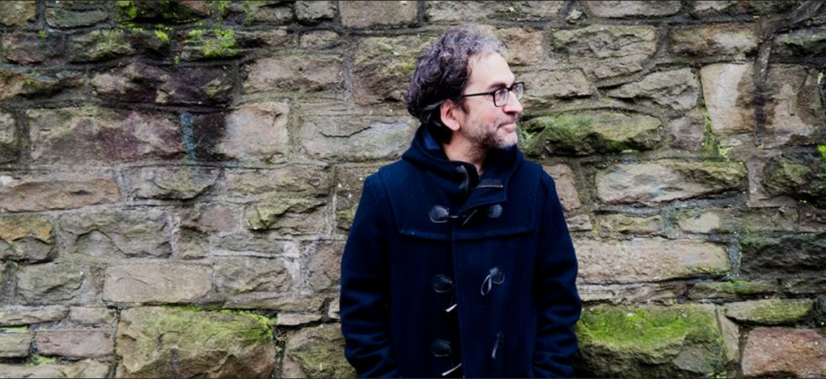 Billy Fuller, bajista de Portishead y Massive Attack, estrena su álbum debut Fragments el 4 de marzo con un nuevo sencillo.