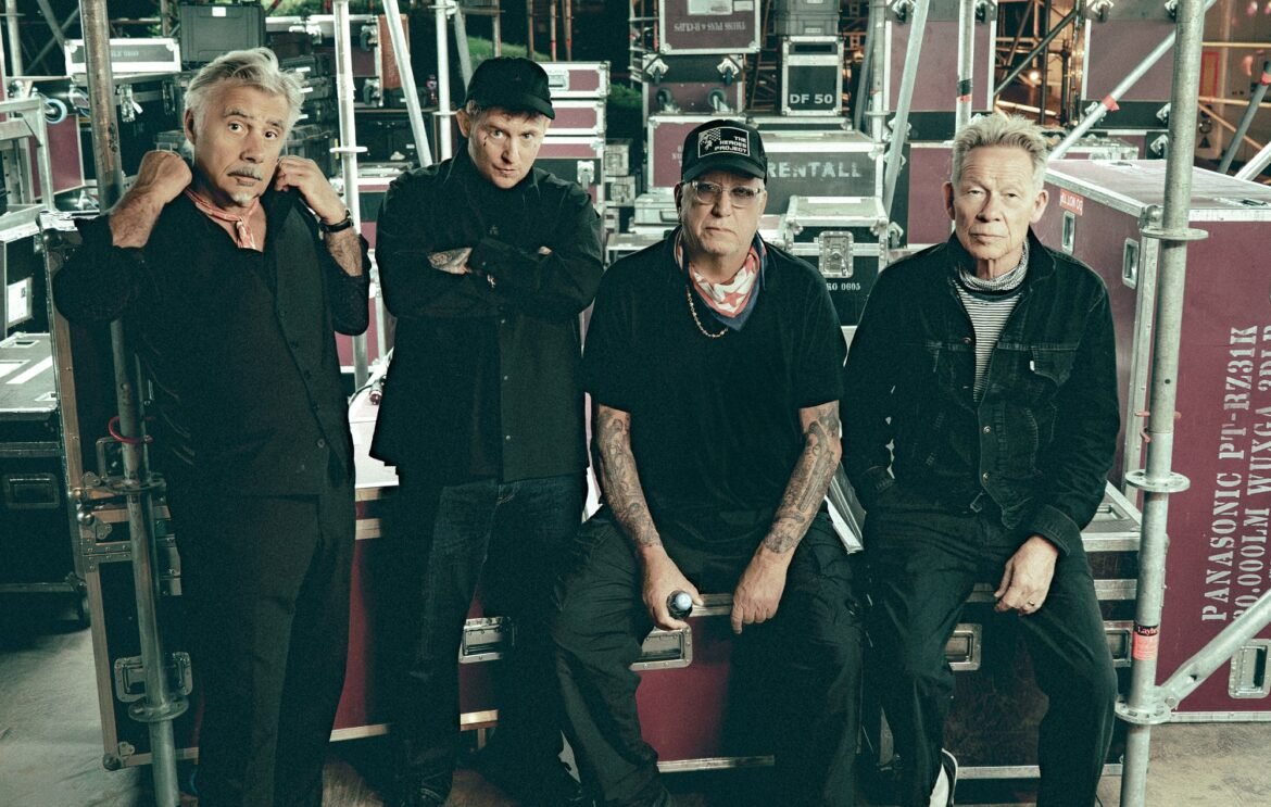 La gira de Sex Pistols y Frank Carter marca medio siglo de punk con una serie de conciertos impactantes.