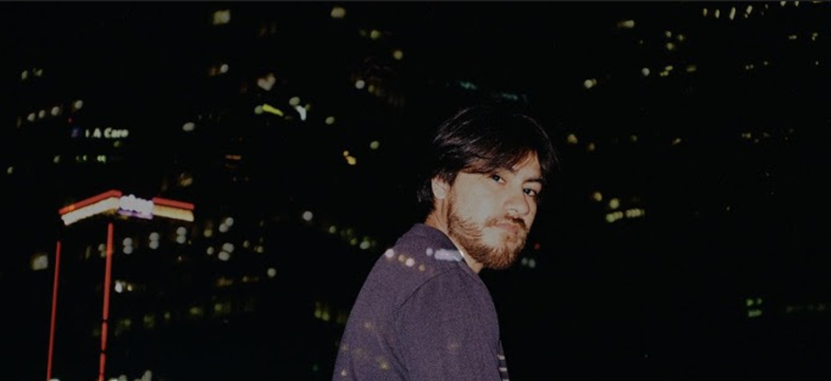 Los Retros revela su nuevo disco Odisea y el sencillo Secret Admirer, prometiendo un sonido renovado.