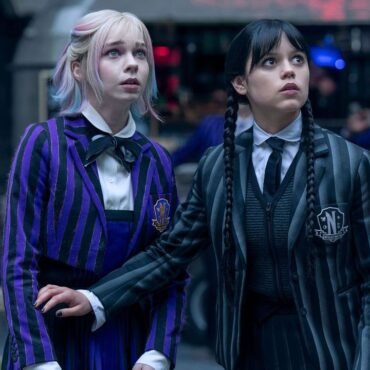 Descubre quiénes son los actores y actrices que darán vida a Merlina en su tan esperada tercera temporada.