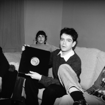 Cameron Picton, ex black midi, presenta su nuevo proyecto musical My New Band Believe con un álbum debut anunciado.