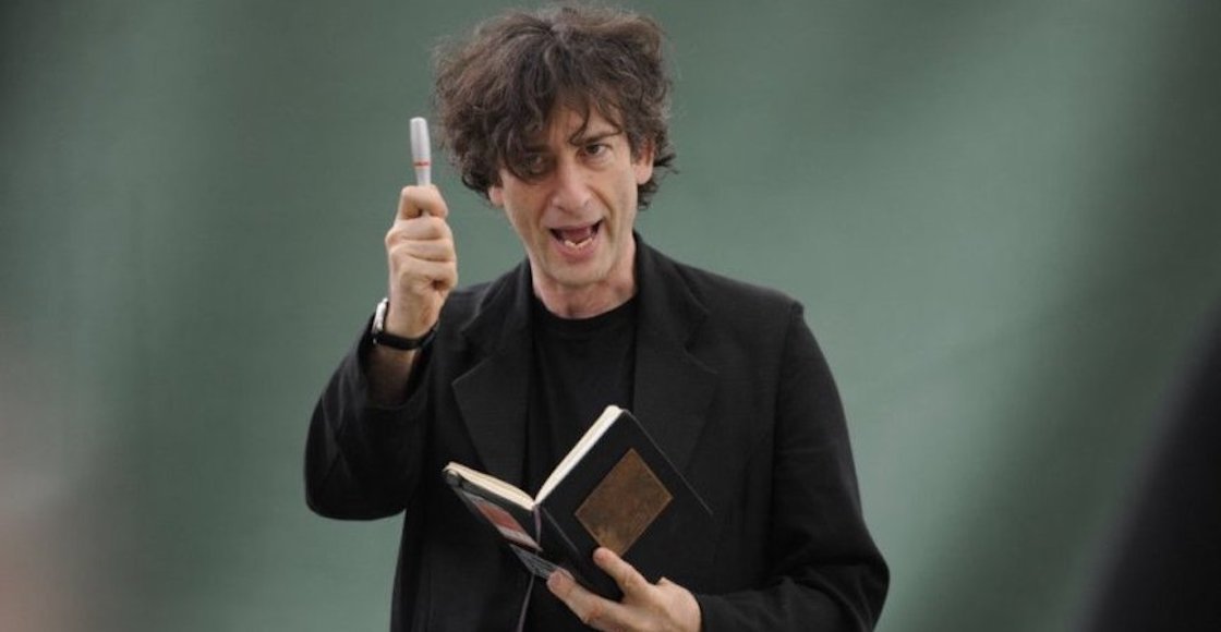 Las acusaciones de abuso sexual contra Neil Gaiman han sido desestimadas por falta de jurisdicción, generando controversia.