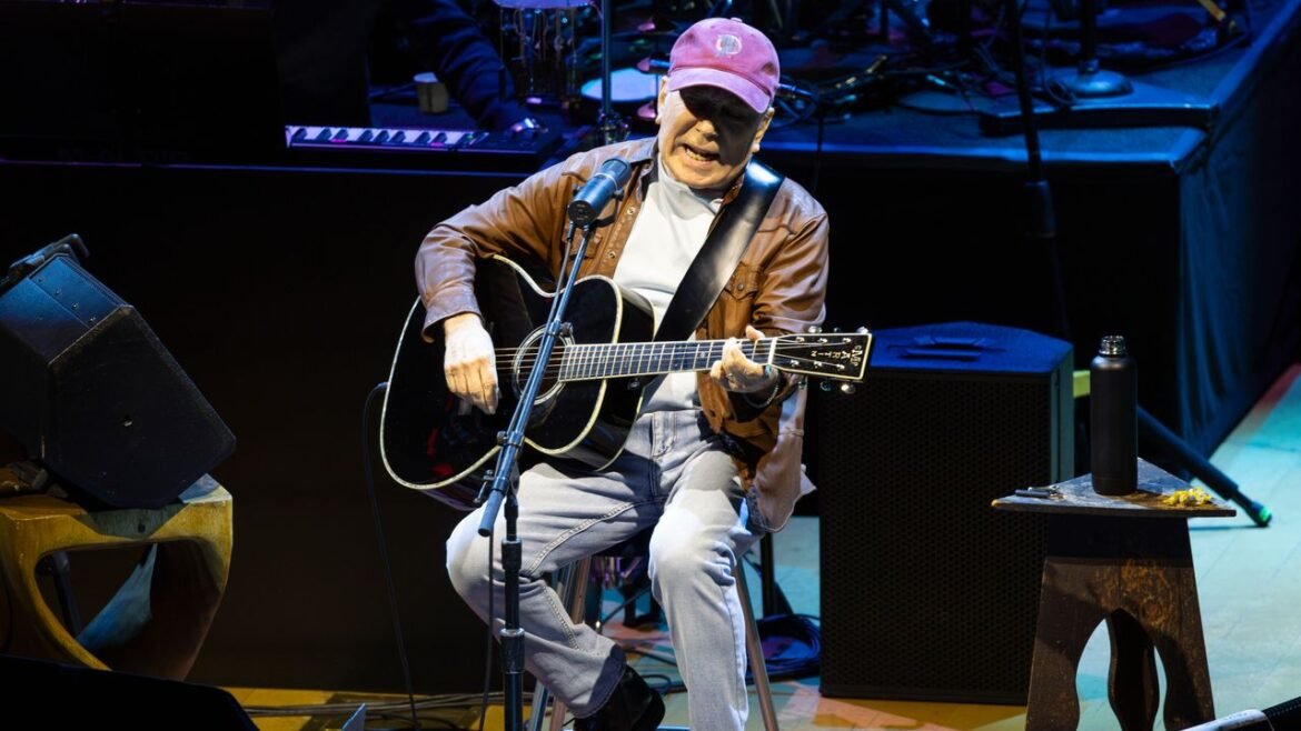 Paul Simon ha agregado nuevas fechas en Estados Unidos a su gira A Quiet Celebration, llevando su música a más fanáticos.