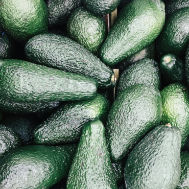 La exportación de aguacate mexicano al Super Bowl alcanza cifras récord. Descubre el impacto de este producto en el evento deportivo.