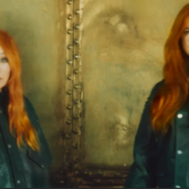 La icónica Tori Amos presenta Stronger Together, primer sencillo de su esperado álbum In Times of Dragons, que se lanzará en mayo.